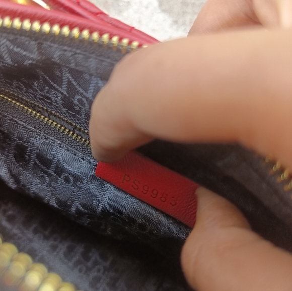 Diors classic Lady Dior bag with authenticity cards - Picture 10 of 15